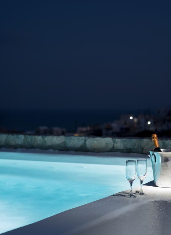 Red Cliff Villa 2Bedroom Villa With Caldera View And Plunge Pool Akrotiri  Bagian luar foto