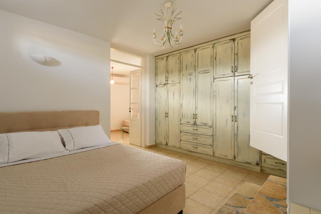 Red Cliff Villa 2Bedroom Villa With Caldera View And Plunge Pool Akrotiri  Bagian luar foto